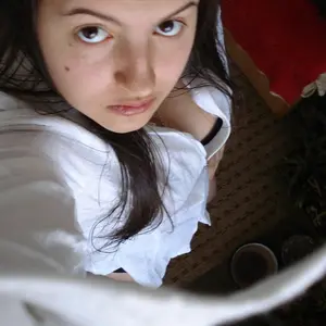 Жанна из Надвоицы, мне 21, познакомлюсь для виртуального секса