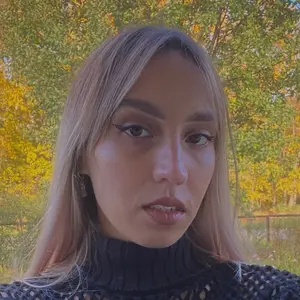 Юлия из Барнаула, мне 27, познакомлюсь для приятного времяпровождения
